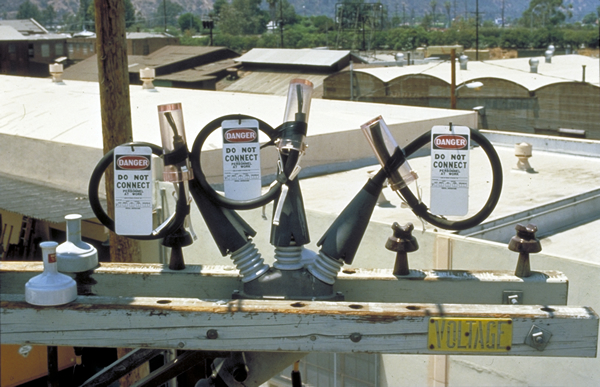 Electrical lockout tags